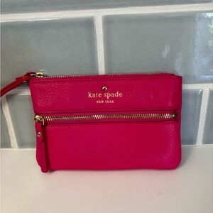 Kate Spade New York Cobble Hill Bee Hot Pink Wristlet.